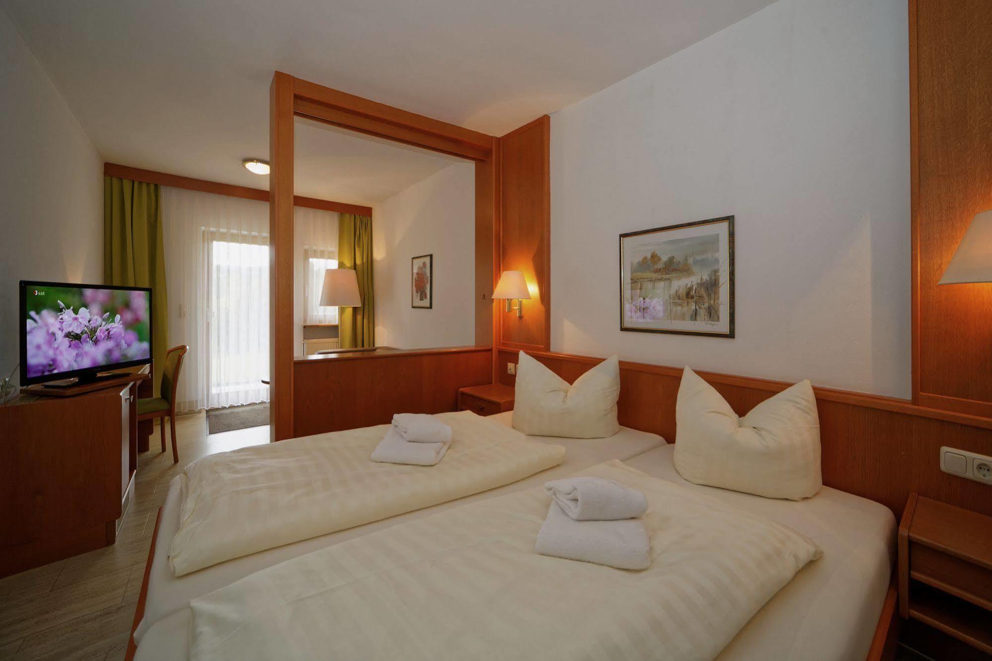 Village Hotel Bayerischer Wald Neukirchen  Luaran gambar